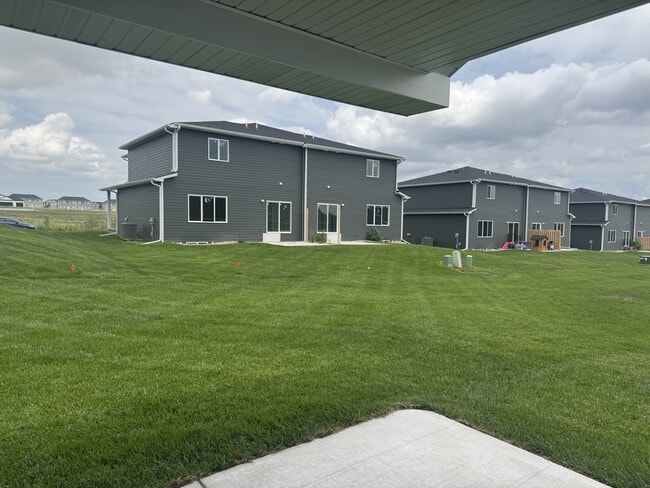Building Photo - 120 W Ida Ln