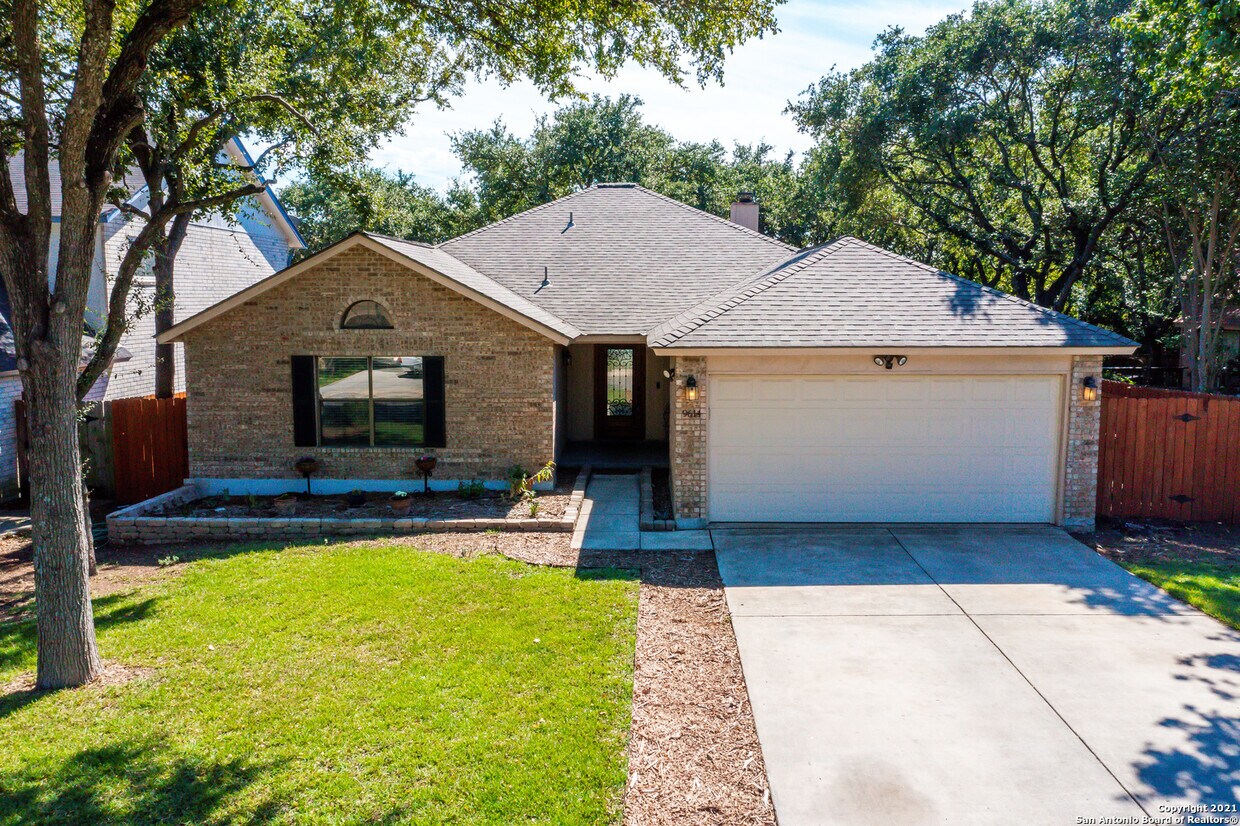 Primary Photo - 9614 Fern Crest