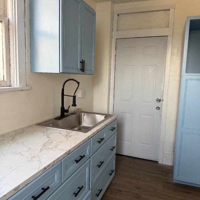 Foto del edificio - 7307 Idlewild St