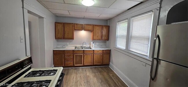 Foto del edificio - 442 E Thornton St