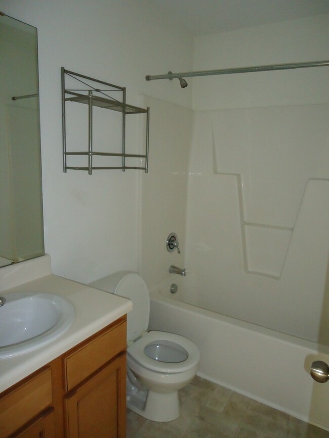 Building Photo - 202 Blackhawk Trail