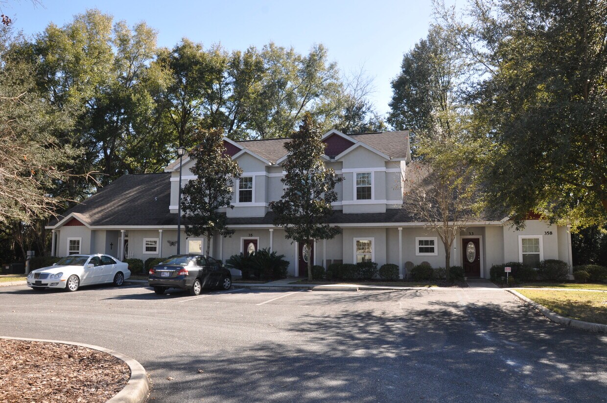 Primary Photo - 358 SW 145th Dr