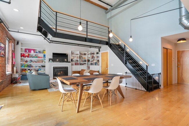 Foto del edificio - 8 Newcomb St