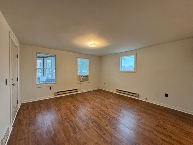 Foto del edificio - 39 E Church St