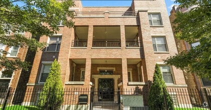 Building Photo - 5739 S Michigan Ave