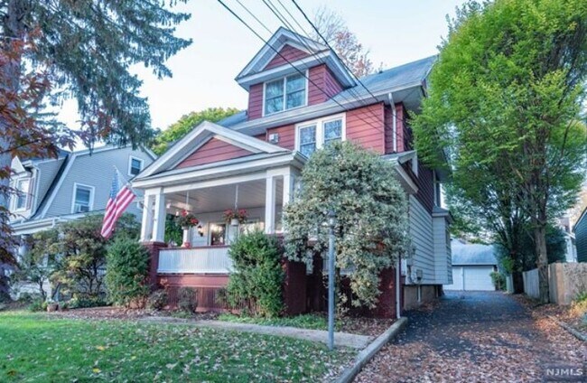 Foto del edificio - 29 Richmond Ave