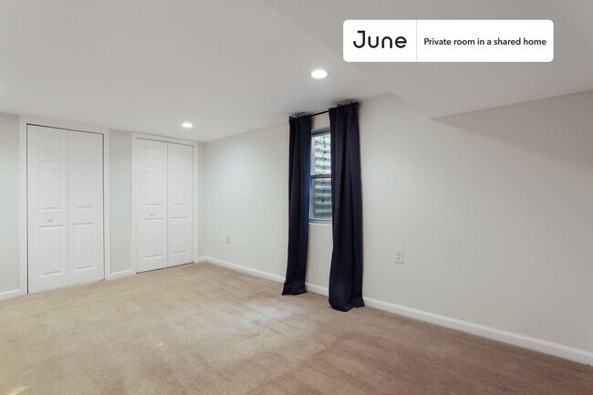 Foto del edificio - Room in Shared 5 bed/2 bath home