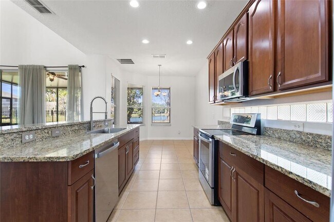 Foto del edificio - 9020 Pecky Cypress Way