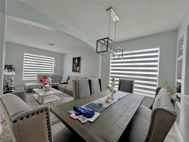 Building Photo - 5355 Tortuga Dr