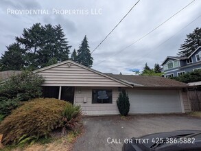 Building Photo - 714 100th Ave SE