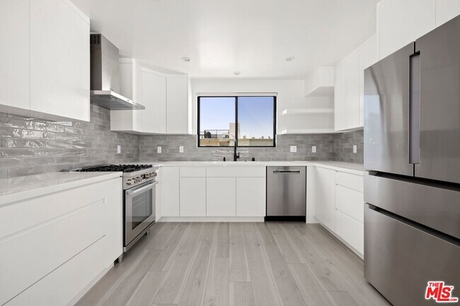 Foto del edificio - 2225 4th St