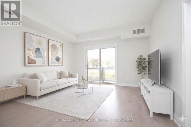 Building Photo - 3170 Erin Mills Pkwy