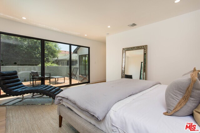 Foto del edificio - 626 N Lucerne Blvd