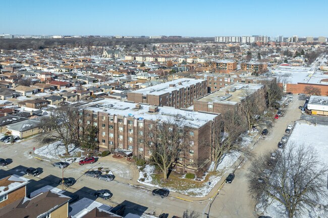 Foto aérea - Pueblo Commons Condominiums