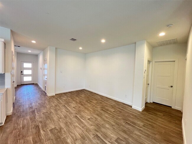 Foto del edificio - 14206 Black Cyn Ln