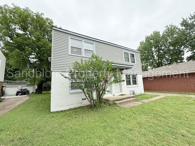 Foto del edificio - For Lease | Brookside | Available Now!