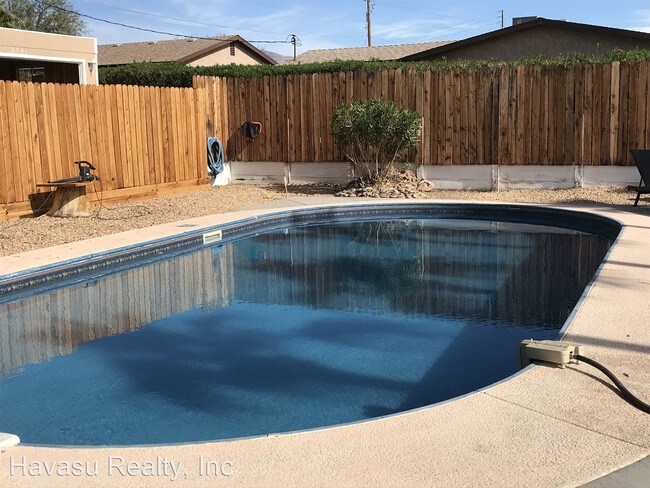 Foto del edificio - 2533 Fremont Dr