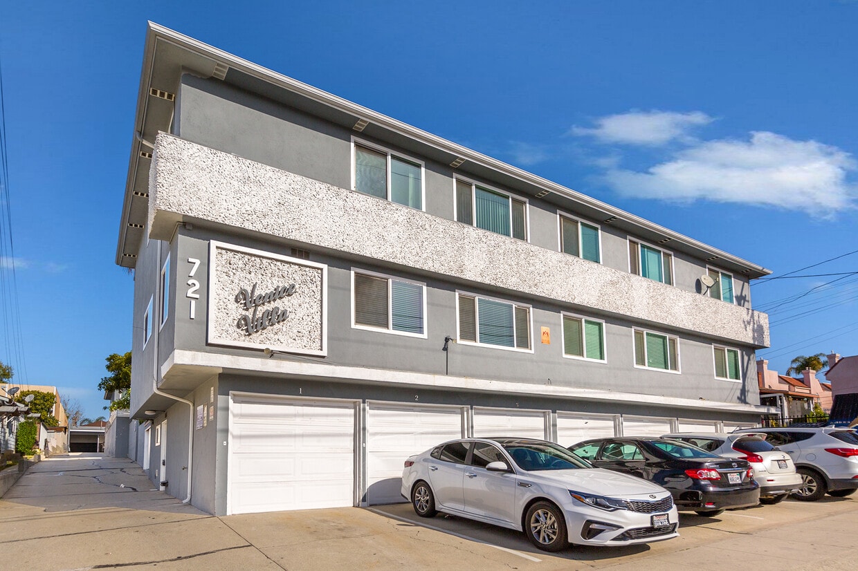 721 Venice Way Unit 06, Inglewood, CA 90302 Apartments in Inglewood, CA