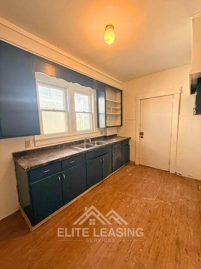 Foto del edificio - 1134 SW Garfield Ave