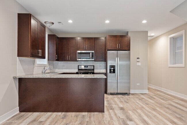 Foto del edificio - 6335 S Ellis Ave