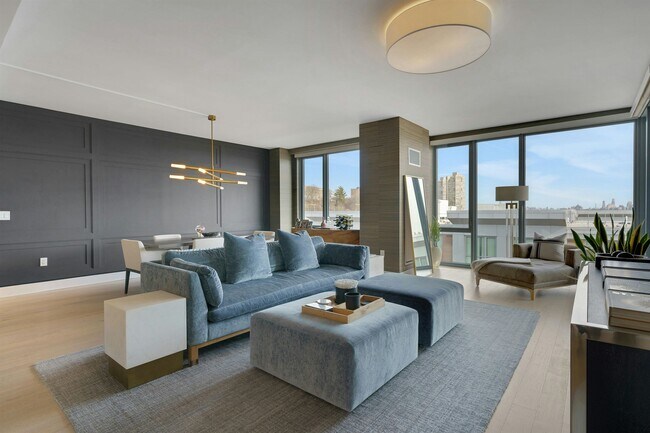 Building Photo - 9 Ave at Port Imperial