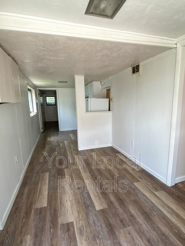 32 Chapman St Unit 3, Pittsburgh, PA 15205 Condo for Rent in