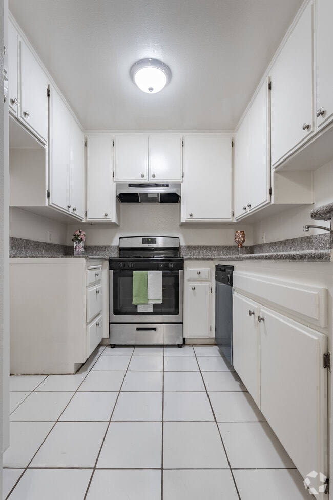 Imperial Apartments Apartments in Los Angeles, CA