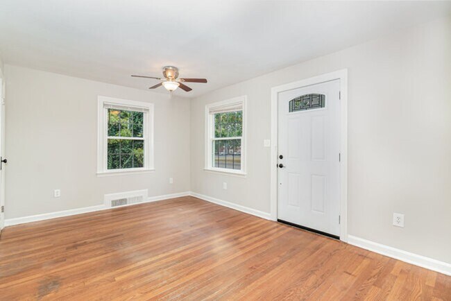 Foto del edificio - 2 Bed / 1 Bath House - Downtown Historic S...