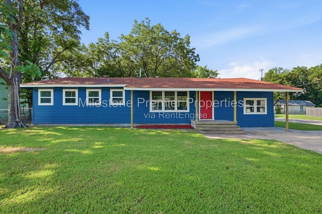 Building Photo - 718 W Belden St