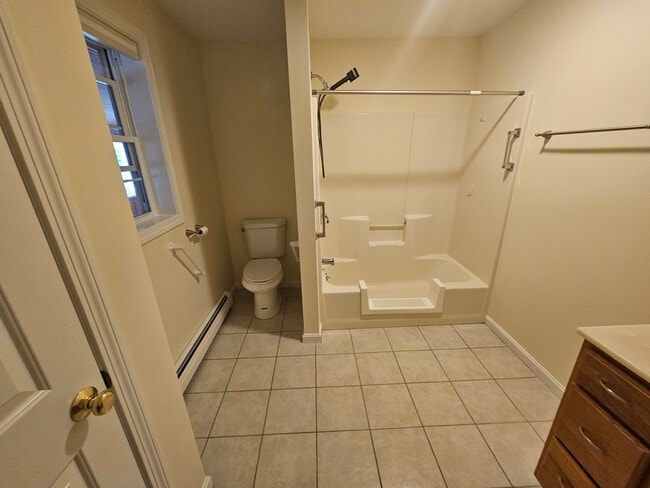 Master Bath - 585 High St