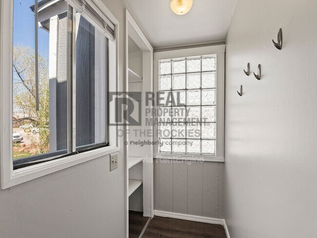 Foto del edificio - 319 Walnut St