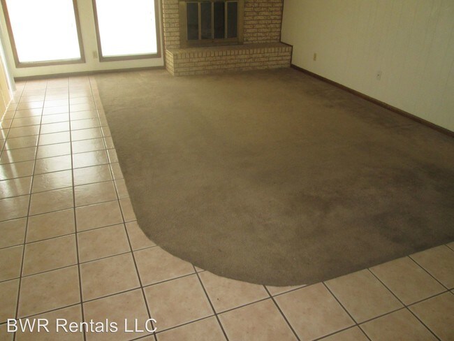 Foto del edificio - 2909 Cypress Dr