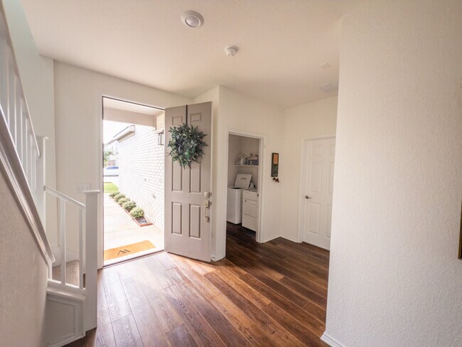 Building Photo - 6305 Conestoga Wagon Way