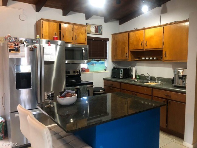 Foto del edificio - 2 br, 1 bath House - 1032 SW 22nd Ave
