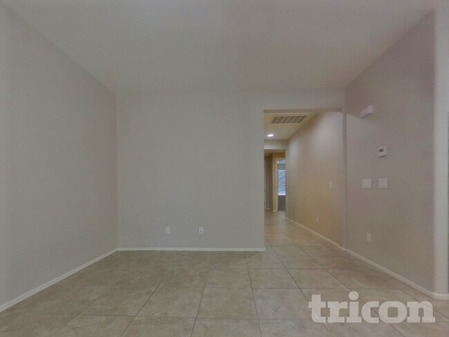 Building Photo - 21195 W Palm Ln