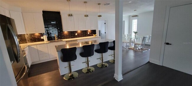 Foto del edificio - 1619 Linwood Dr