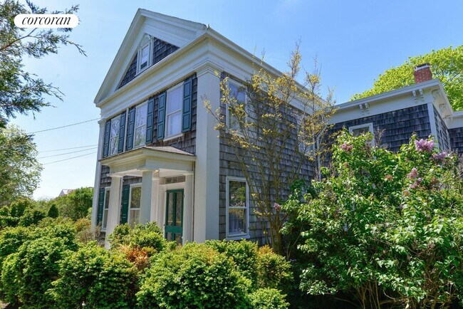 Foto del edificio - 2214 Montauk Hwy