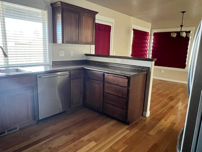 Foto del edificio - 6508 Jordon Jct