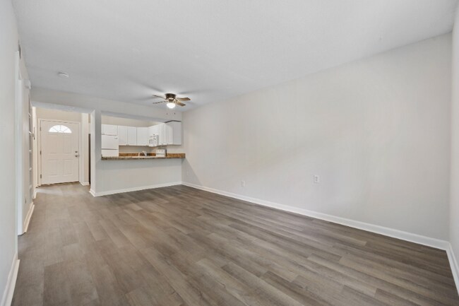 Foto del edificio - 3555 S Carolina 544 Overpass