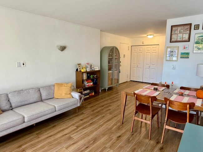 Foto del edificio - 444 Bedford St