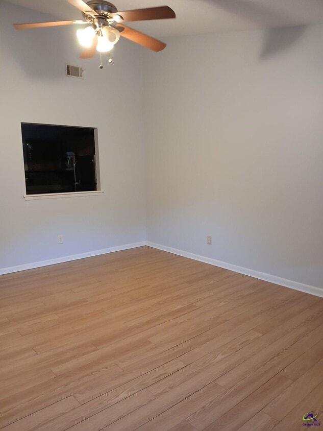 Building Photo - 452 Tallulah Trail