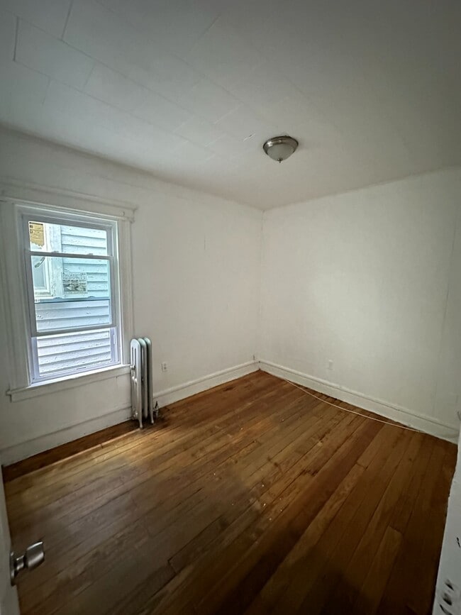 Foto del edificio - 309 Ellis Ave