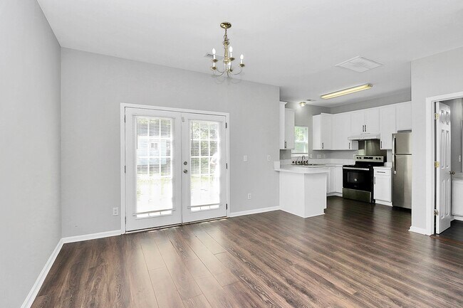 Building Photo - 3731 Bullard St