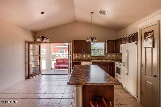 Foto del edificio - 14133 Jason Crandall Dr