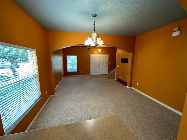 Building Photo - 9118 Sabal Pine Way