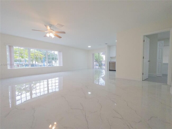 Foto del edificio - 5400 NW 18th St