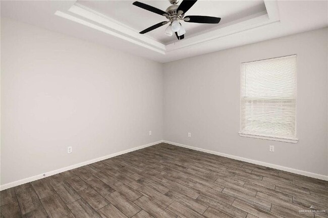 Building Photo - 1420 Alta Vista Dr