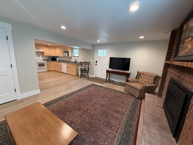 Foto del edificio - 6512 Rodeo Ln