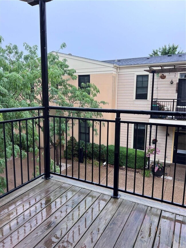 Foto del edificio - 3404 Hiram St