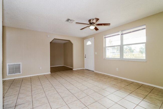 Foto del edificio - 3107 Birch Ct